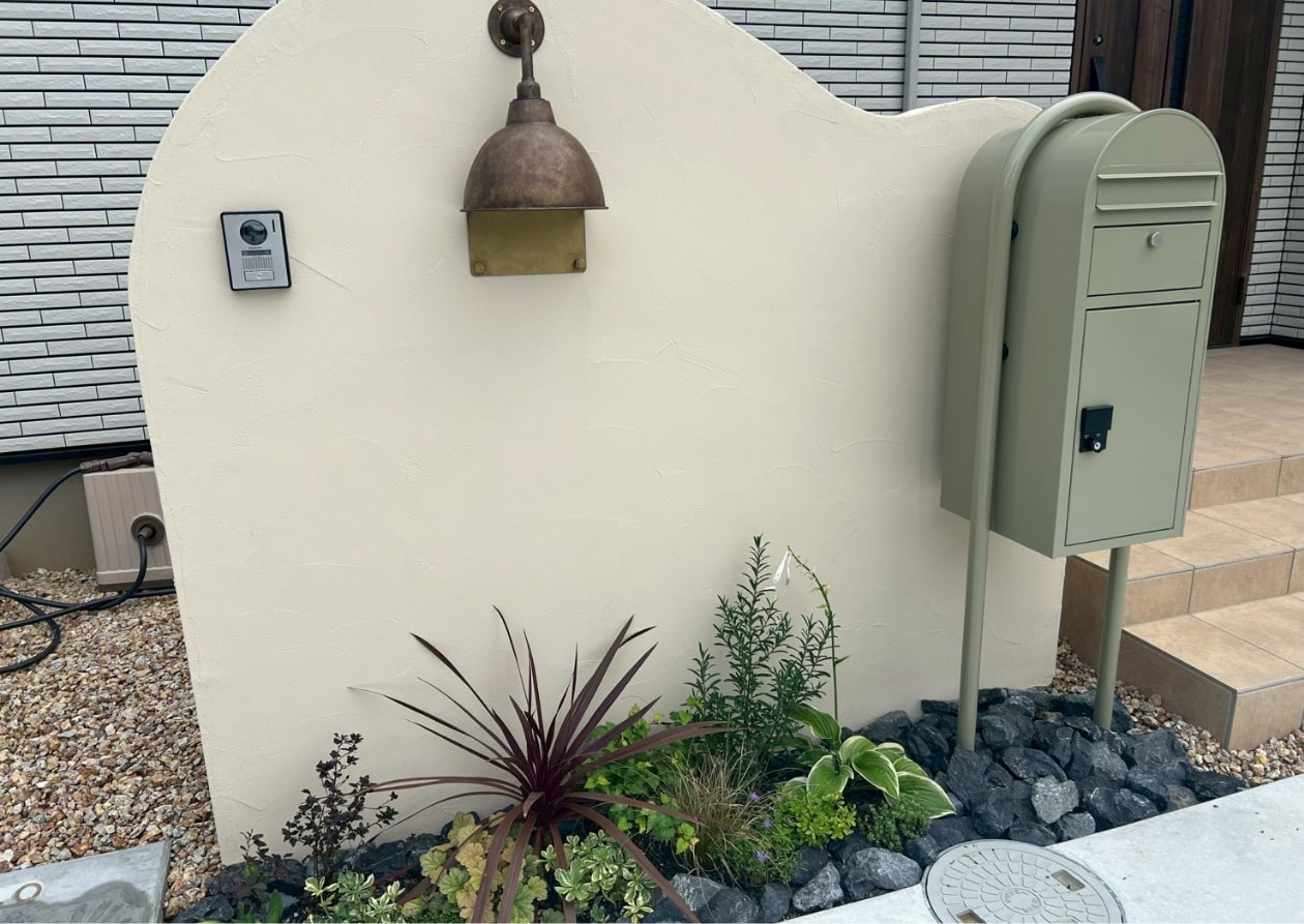 DECO GARDEN（株式会社上六左官） ファーストビューイメージ 02