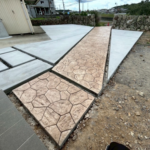 DECO GARDEN（株式会社上六左官） 施工事例 スタンプコンクリート